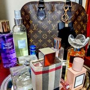 Meet your Posher, Mari